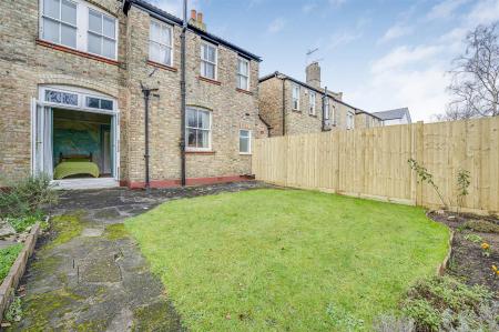 James_Anderson___Leinster_Avenue__East_Sheen__SW1_