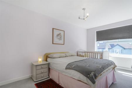 sbury_Avenue_East_Sheen__London__SW14_8JZ00016_cop