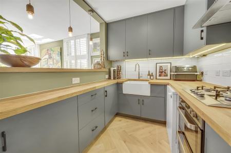 James_Anderson__Lower_Richmond_Road_London__SW14_7