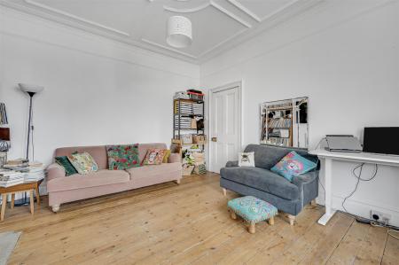 James_Anderson__Clifford_Avenue_London__SW14_7BS12