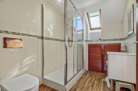 Fla 2_Upper_Richmond_Road_West-1.jpg