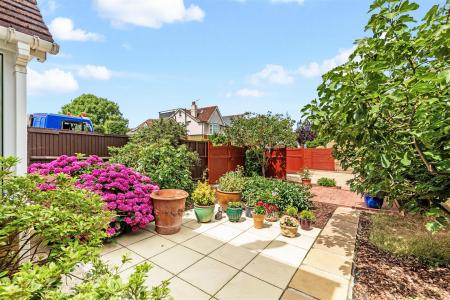 330_Upper_Richmond_Road_West-26.jpg