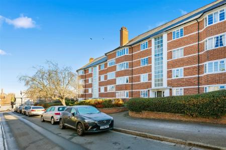 96_Deanhill_Court-16.jpg
