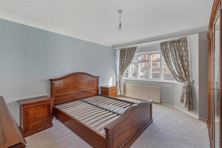 96_Deanhill_Court-7.jpg