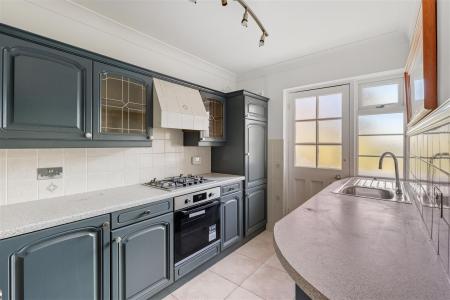 96_Deanhill_Court-5.jpg