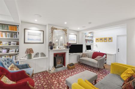 James_Anders k_Holme_Cottage_-15.jpg