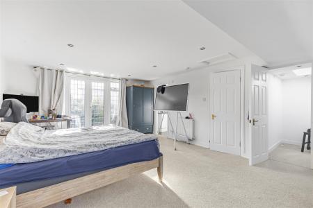 James_anderson-575_upper_richmond_road-tw10__13_.j