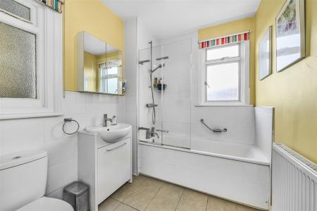 James_Anderson_-_Graemedyke_Avenue_London__SW14_7B