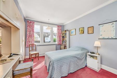 James_Anderson_-_Graemedyke_Avenue_London__SW14_7B