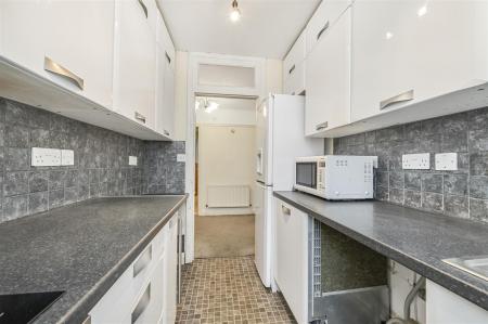 James_Anderson_-_Rosemary_Gardens_London__SW14_7HD