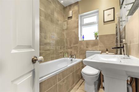James_anderson-26a_paynesfield_avenue-sw14__14_.jp