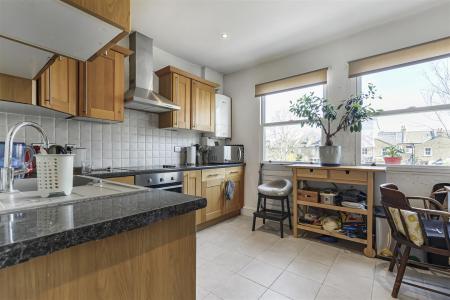 James_an avenue__4_.JPG