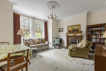James_anderson-1_vicarage_gardens__18_.jpg