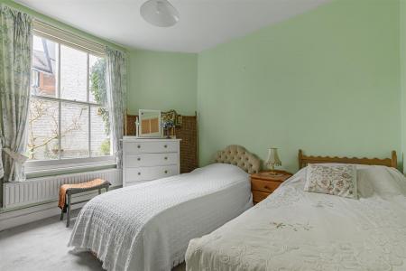 James_anderson-1_vicarage_gardens__10_.jpg