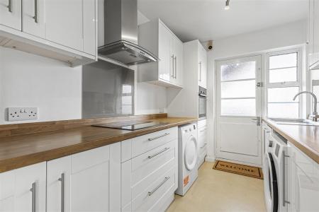 James_anderson-55_deanhill_court__10_.jpg