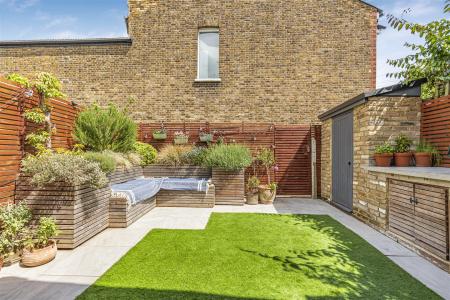 James_anderson-25_buxton_road__23_.jpg