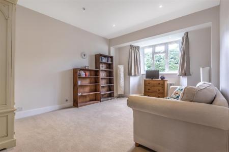 Bedroom 2.jpg