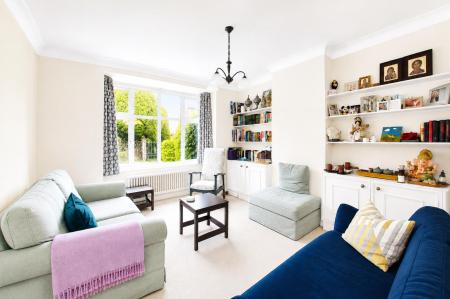 Living ROOM 2.png