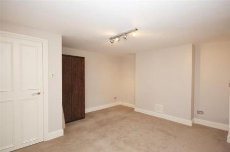 3 Lil St Leo bedroom