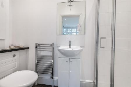 27241_ja_gff_63_burlington_avenue_4