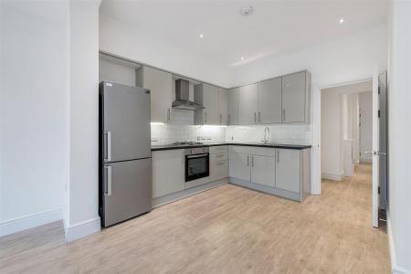 27241_ja_gff_63_burlington_avenue_14