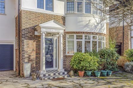 sheen lane front 2.jpg