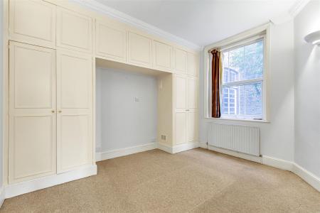 JA-251a__Upper_Richmond_Road_West_East_Sheen_SW14_