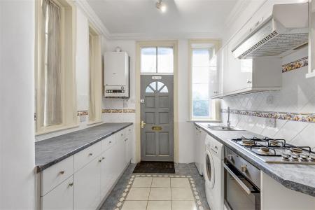 JA-251a__Upper_Richmond_Road_West_East_Sheen_SW14_