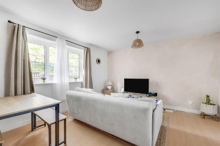 James_Anderson__Kendal_Court__10__Rosemary_Lane_Mo