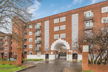 26_resized_James_anderson-31_chertsey_court__11_.j
