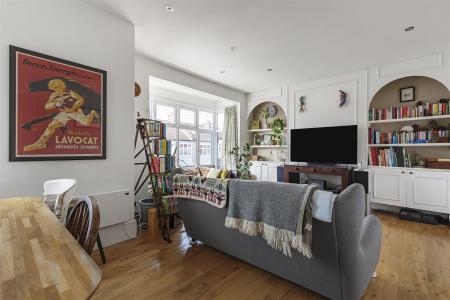 LivingRoom1.jpg