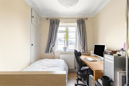 James_anderson-19_st_leonards_court__7_.JPG
