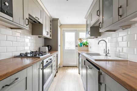 James_anderson-19_st_leonards_court__10_.JPG