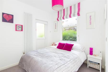Main bed 2.jpg