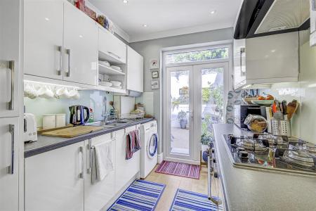 Kitchen 2