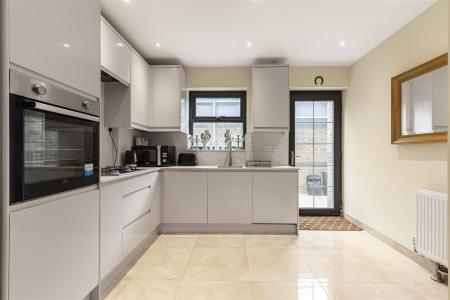 Kitchen 2