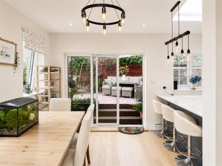 Dining area version 2.png