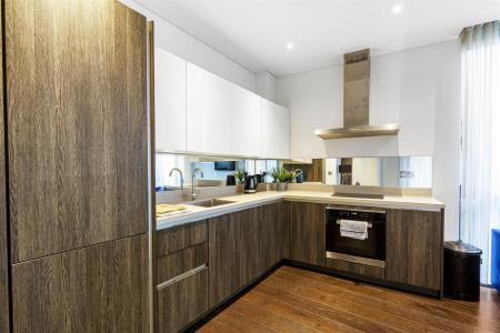 32585_james_anderson___102_millenium_house___17_lo