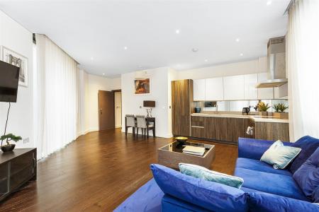 32585_james_anderson___102_millenium_house___15_lo