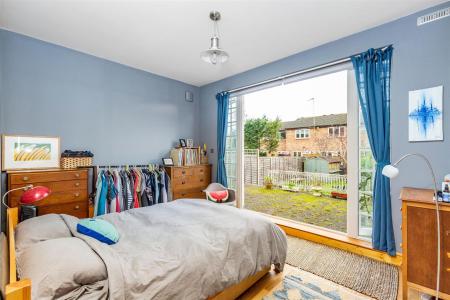 25836_james_anderson___115a_roehampton_vale___12_l