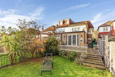 25836_james_anderson___115a_roehampton_vale___16_l