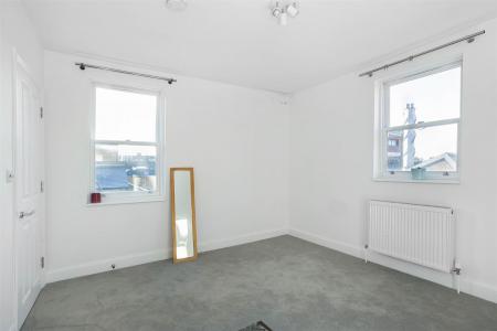 32035_james_anderson___118_putney_high_st___9_lo