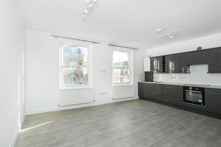 32035_james_anderson___118_putney_high_st___2_lo.j