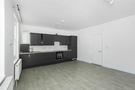 32035_james_anderson___118_putney_high_st___3_lo