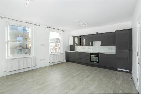 32035_james_anderson___118_putney_high_st___1_lo.j