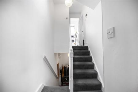 Top_floor_flat_69_Norroy_Road__James_Anderson_Putn