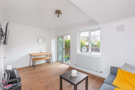 19389_95_felsham_road6_lo