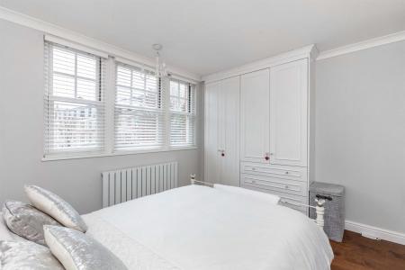 19389_95_felsham_road2_lo