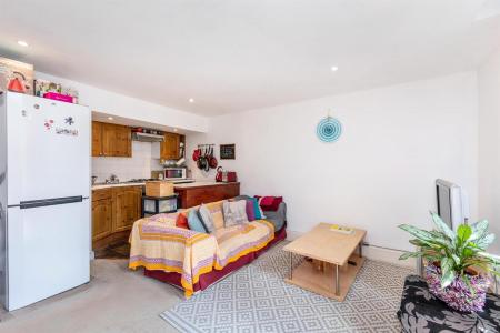 22227_134a_upper_richmond_road3_lo