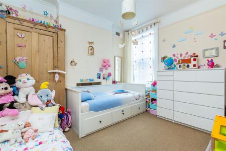 31685_ja_111_putney_bridge_road_13_lo